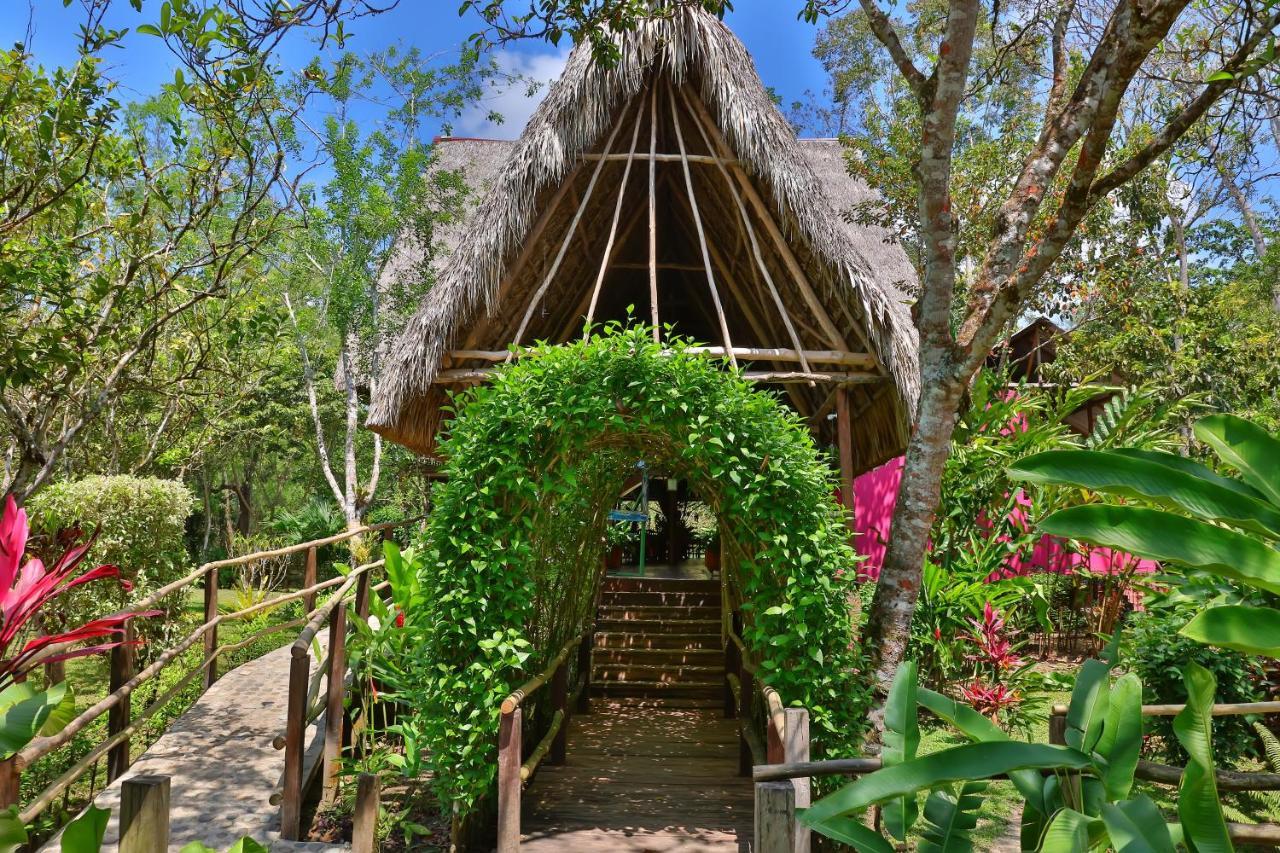 Las Guacamayas Lodge Resort, Selva Lacandona, Chiapas Mexico Tlatizapan Exterior photo